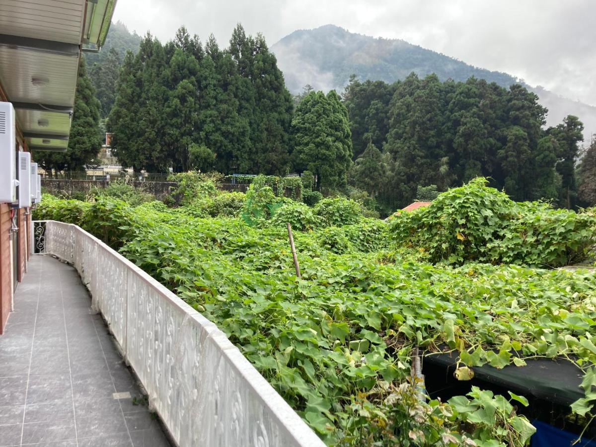 老老街 誠君民宿 เฟิ่นฉี่หู ภายนอก รูปภาพ