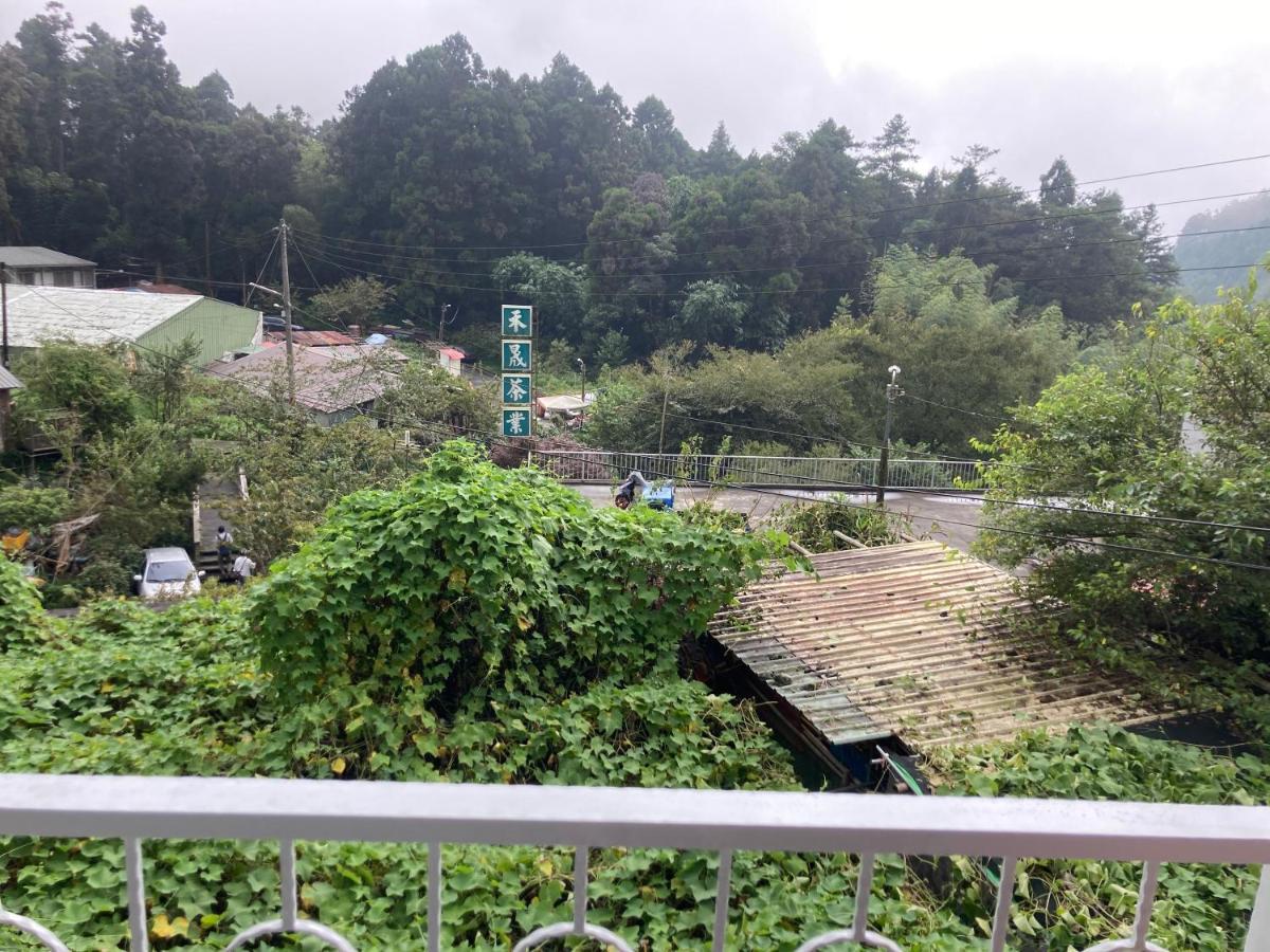 老老街 誠君民宿 เฟิ่นฉี่หู ภายนอก รูปภาพ